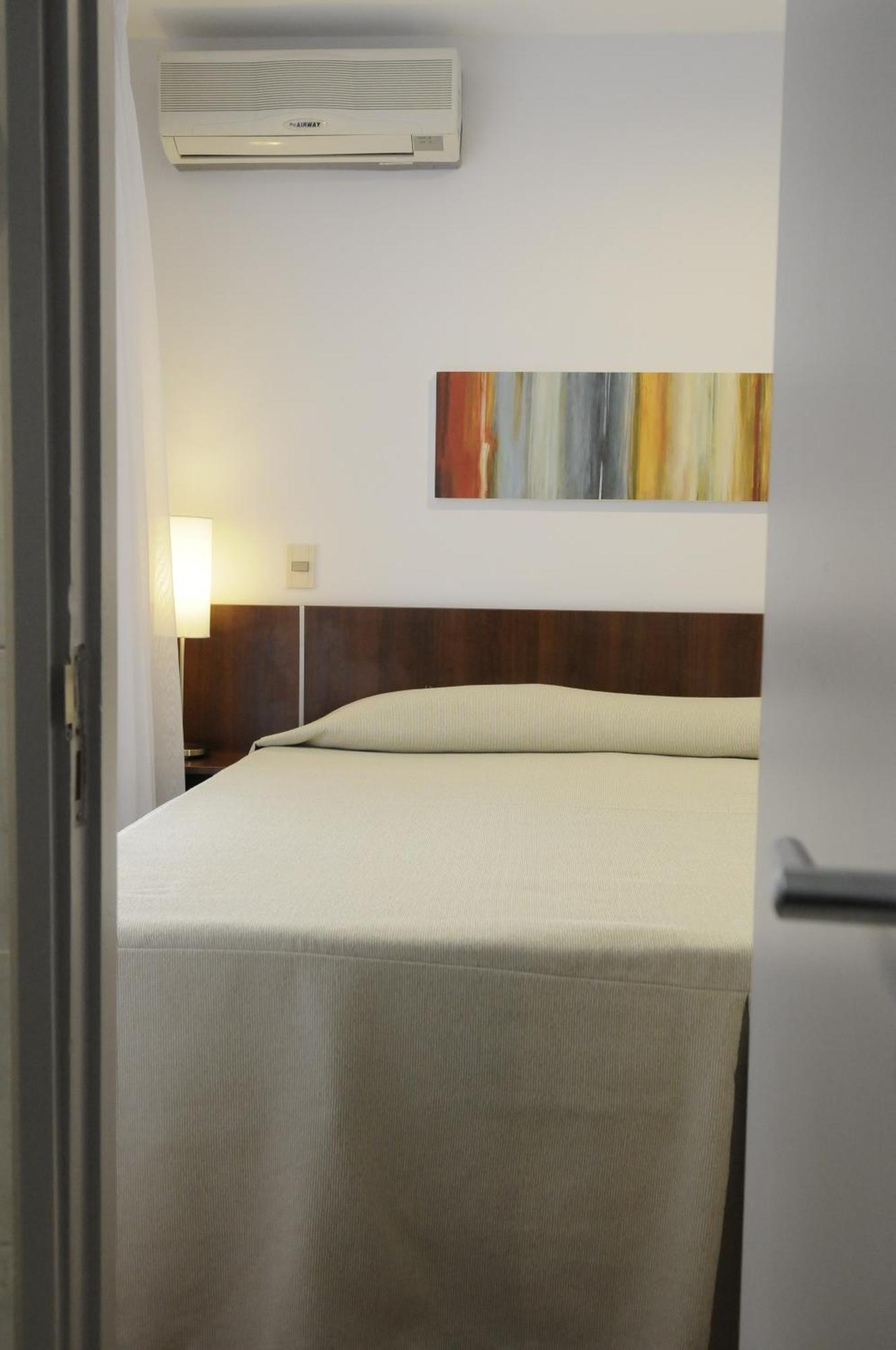 Hotel California 3*