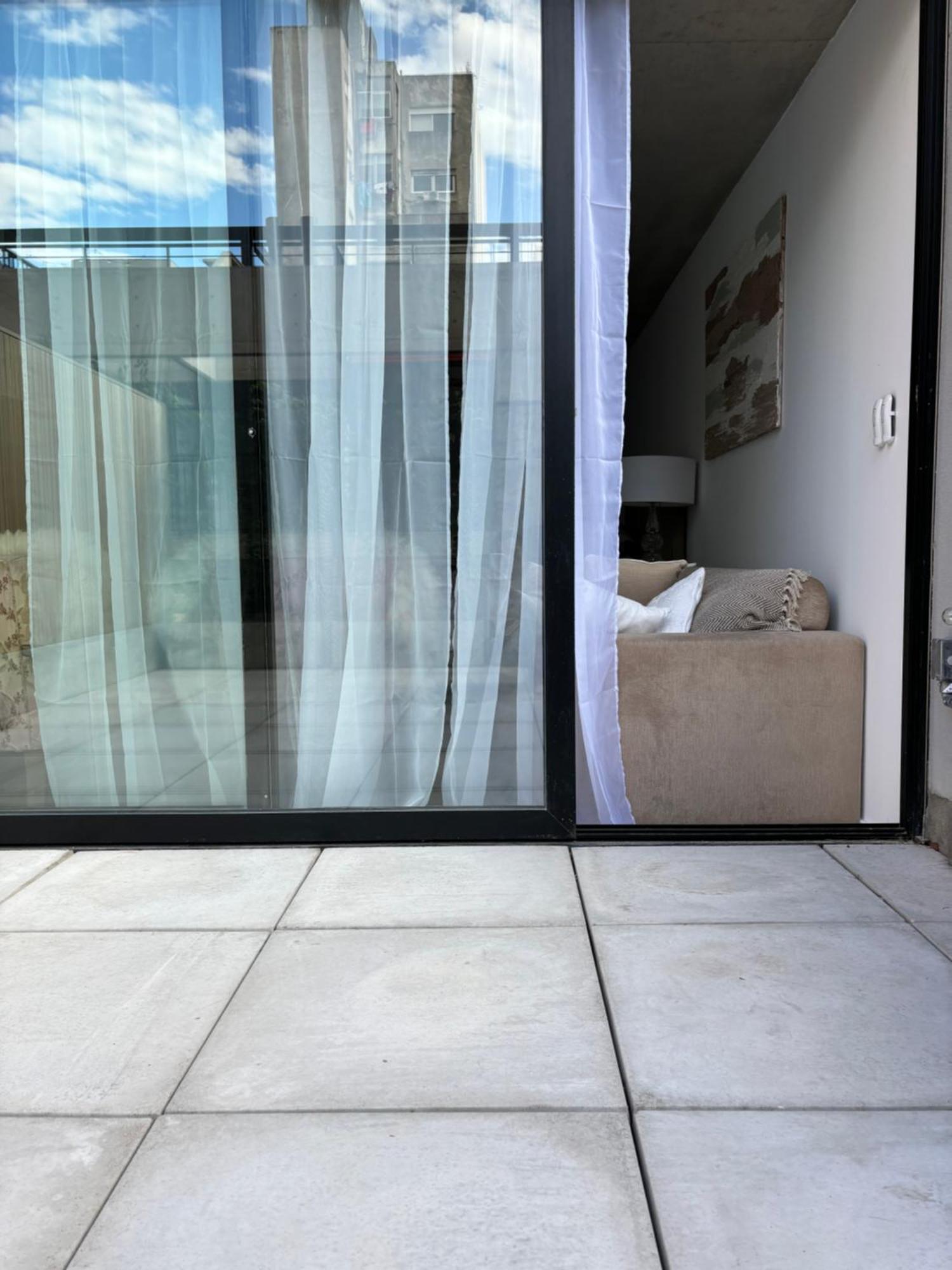 Apartamento De Lujo En Pocitos - Rambla - Playa - Shopping - Wtc Montevideo