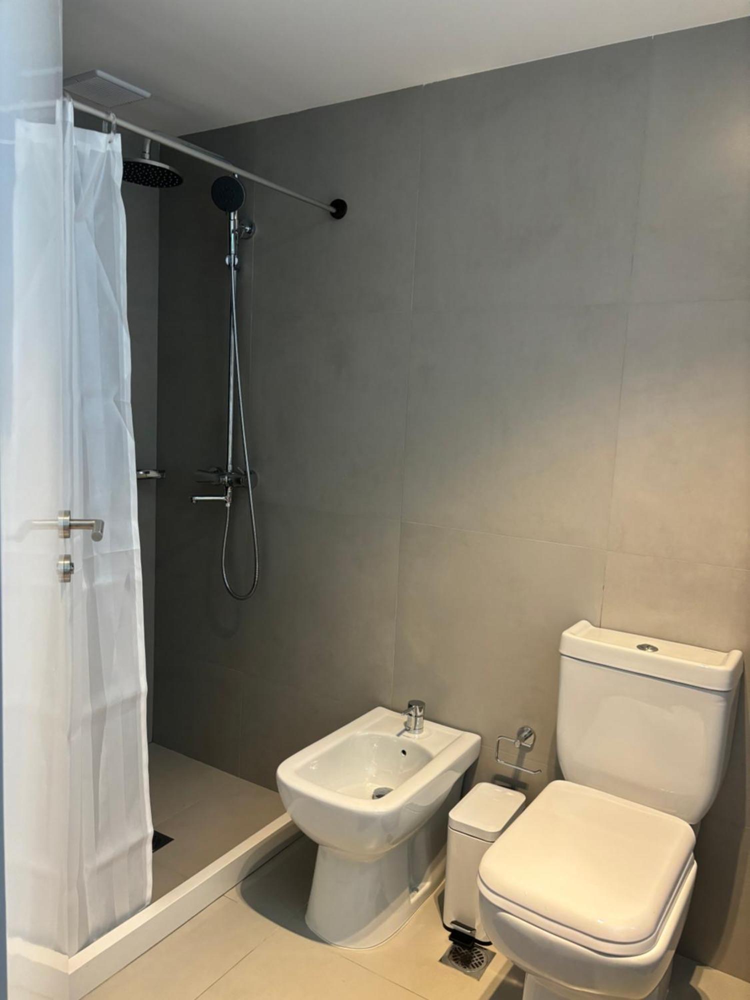 Apartamento De Lujo En Pocitos - Rambla - Playa - Shopping - Wtc Montevideo