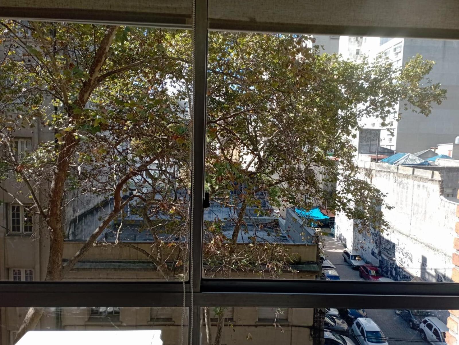 Comodo Centrico Con Garaje Apartamento Montevideo