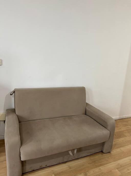 Apartamento Hermoso Y Monoambiente En Tres Cruces *