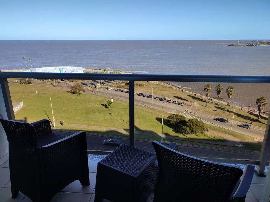 Apartamento Moderno Apto En Piso 9 Con Vista A Playa Pocitos!