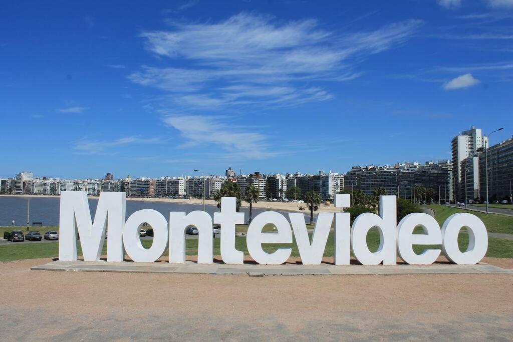 Apartamento Moderno Apto En Piso 9 Con Vista A Playa Pocitos!