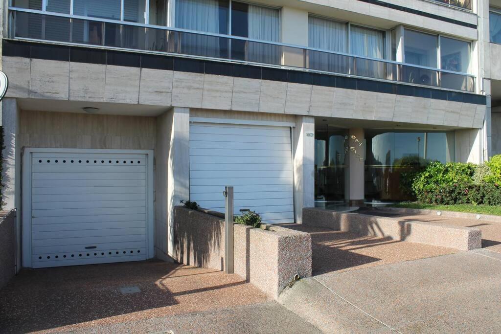 Moderno Apto En Piso 9 Con Vista A Playa Pocitos! Apartamento *