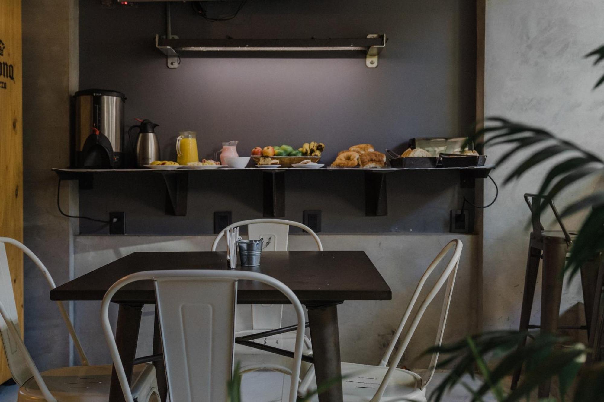 Hotel Quijano - Aparts &