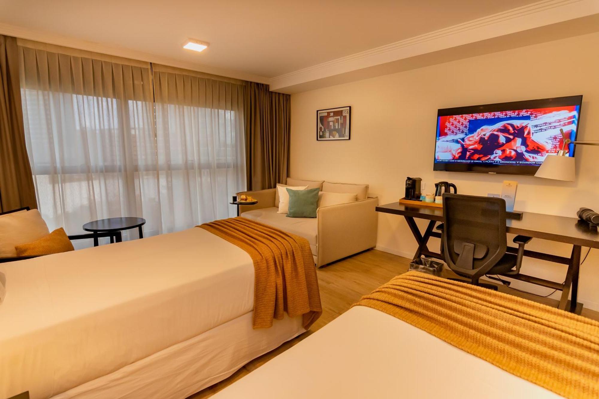 Hotel After 4*