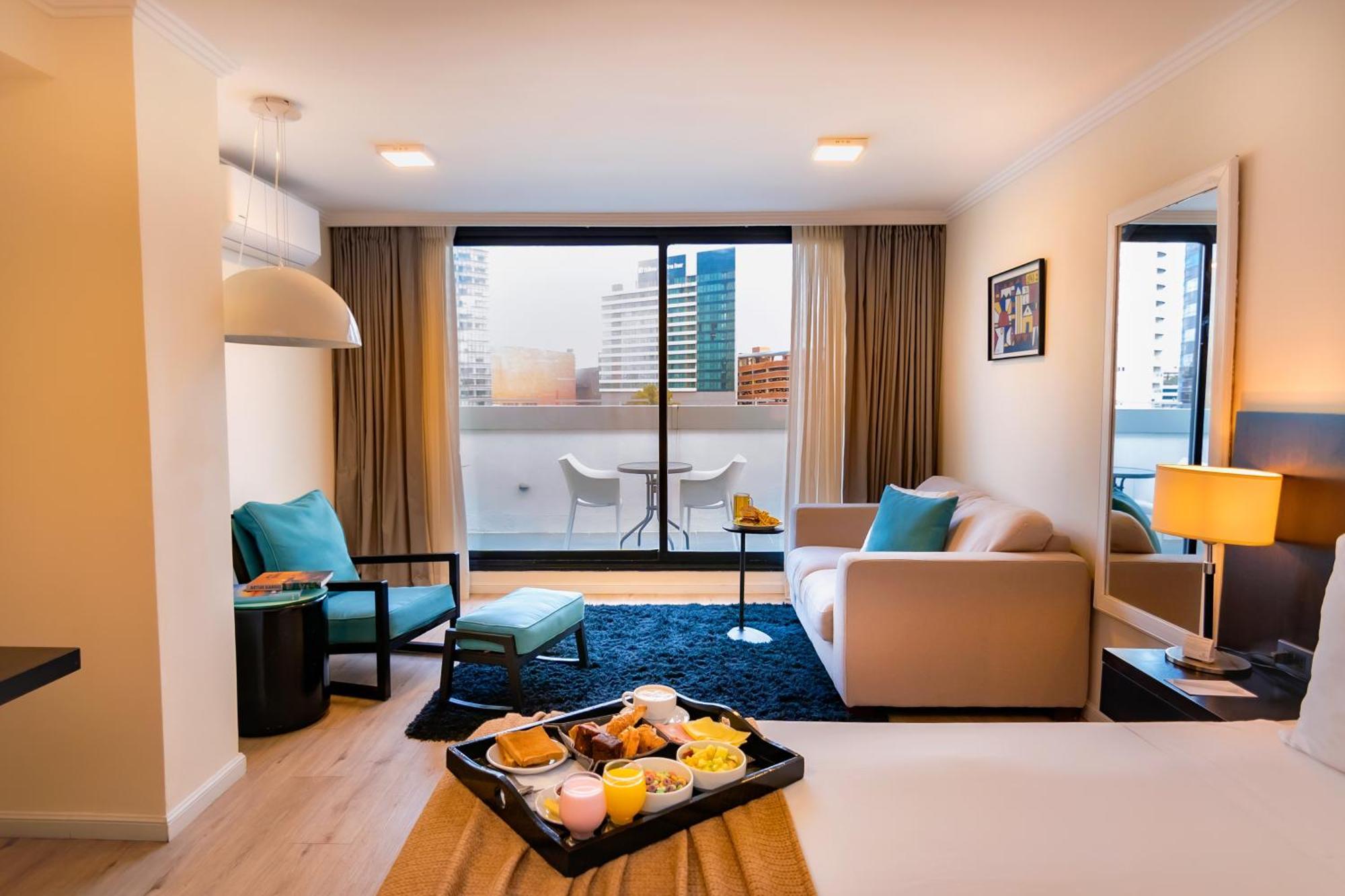 Hotel After 4*
