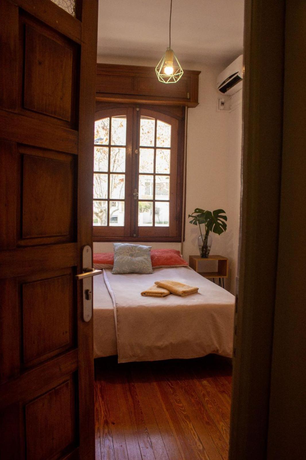 Youki Haus Hostal *