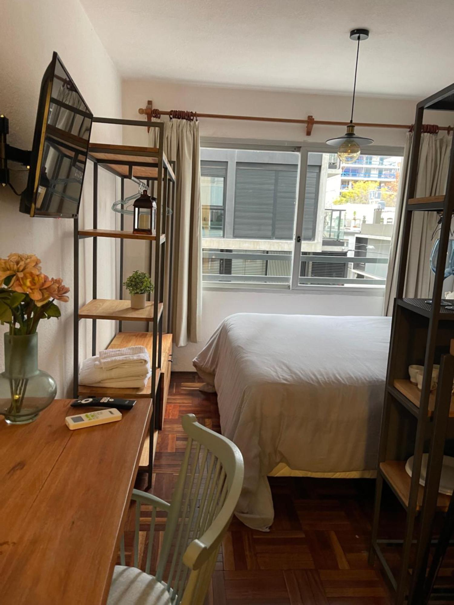 Comodo Monoambiente Bien Ubicado En Cordon Apartamento