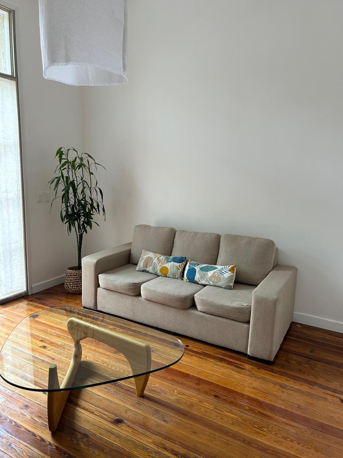Casa Bartola En Pocitos Montevideo