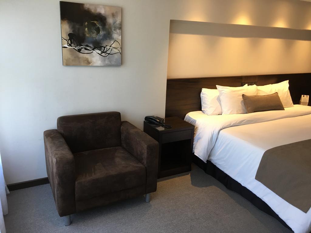 Hotel Crystal Tower 4*