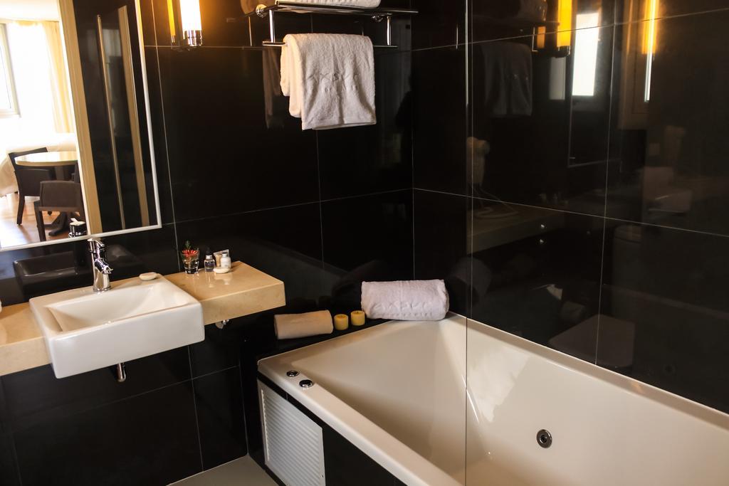 Hotel Axsur Design 4*