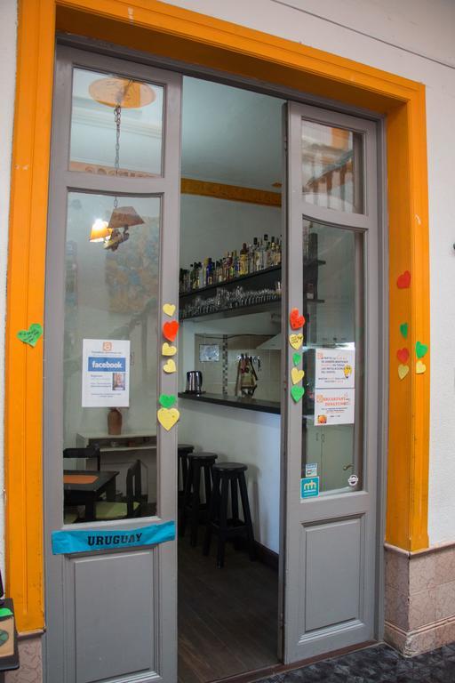 Hostal Planet *