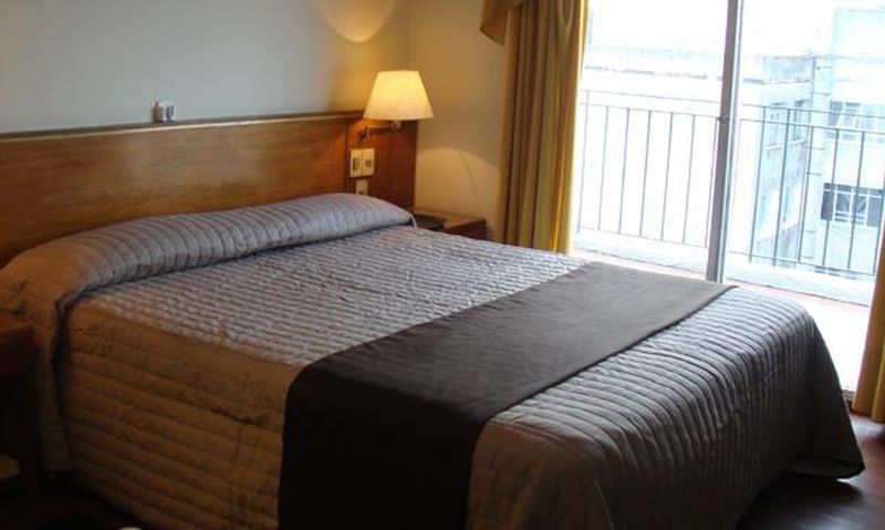 Oxford Hotel 3*
