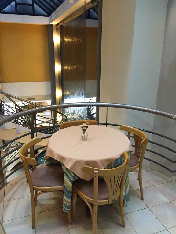 Hotel Crystal Palace