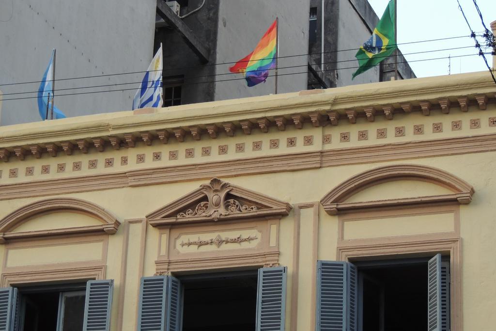 Aca Me Quedo Hostal