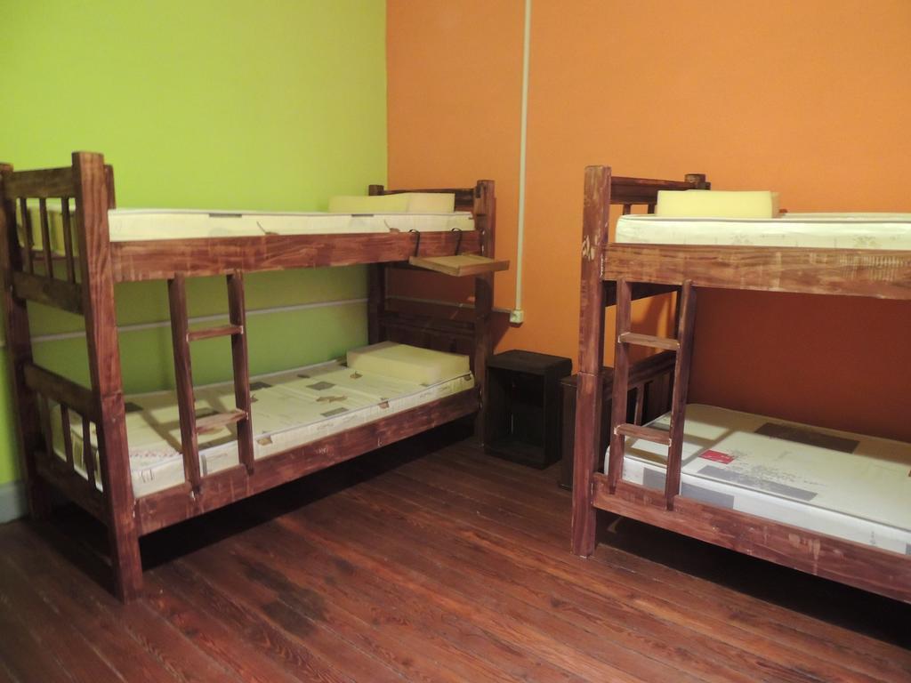 Aca Me Quedo Hostal