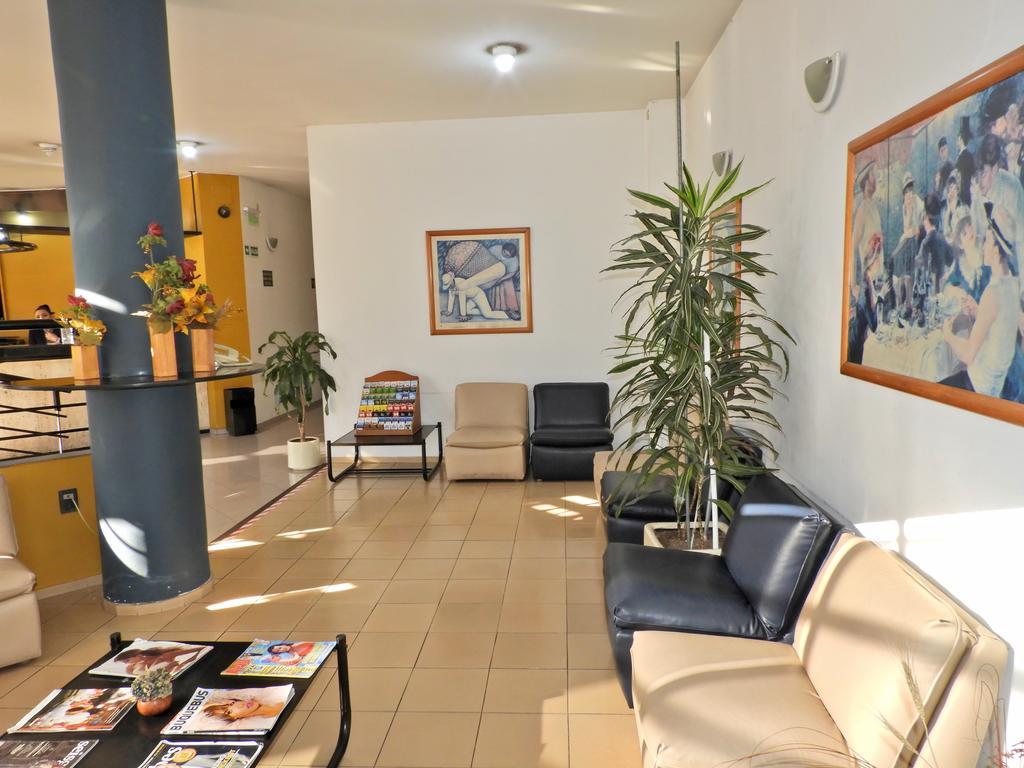 Hotel Tres Cruces Montevideo