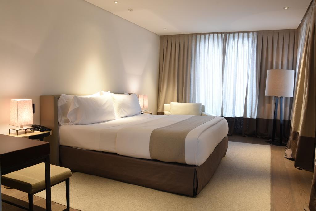 Oliva Luxury Hotel 4*