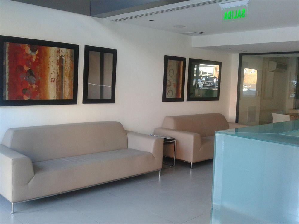 Mercosur Universitas Aparthotel 4*