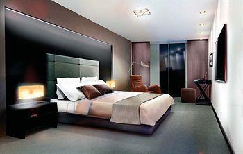 Palm Plaza Hotel