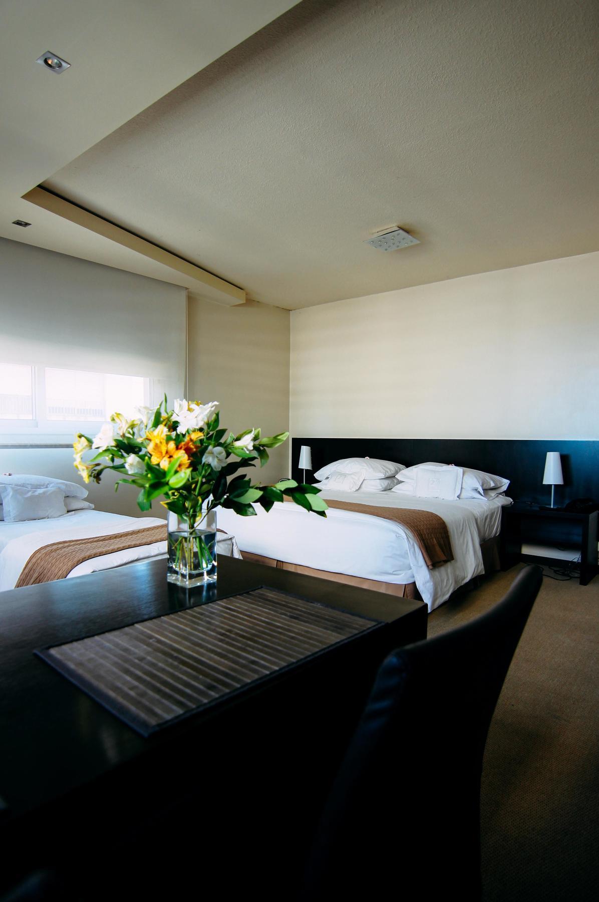 27 Hotel