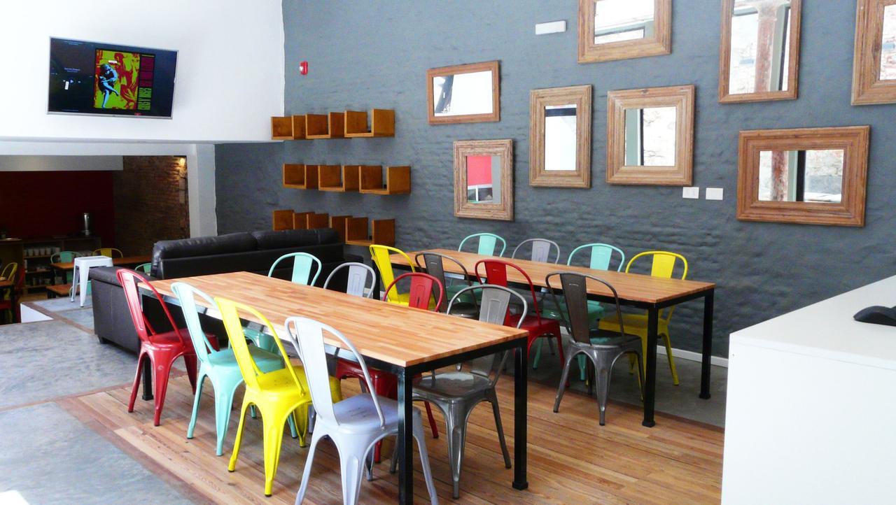 Circus Hostel&hotel * Montevideo
