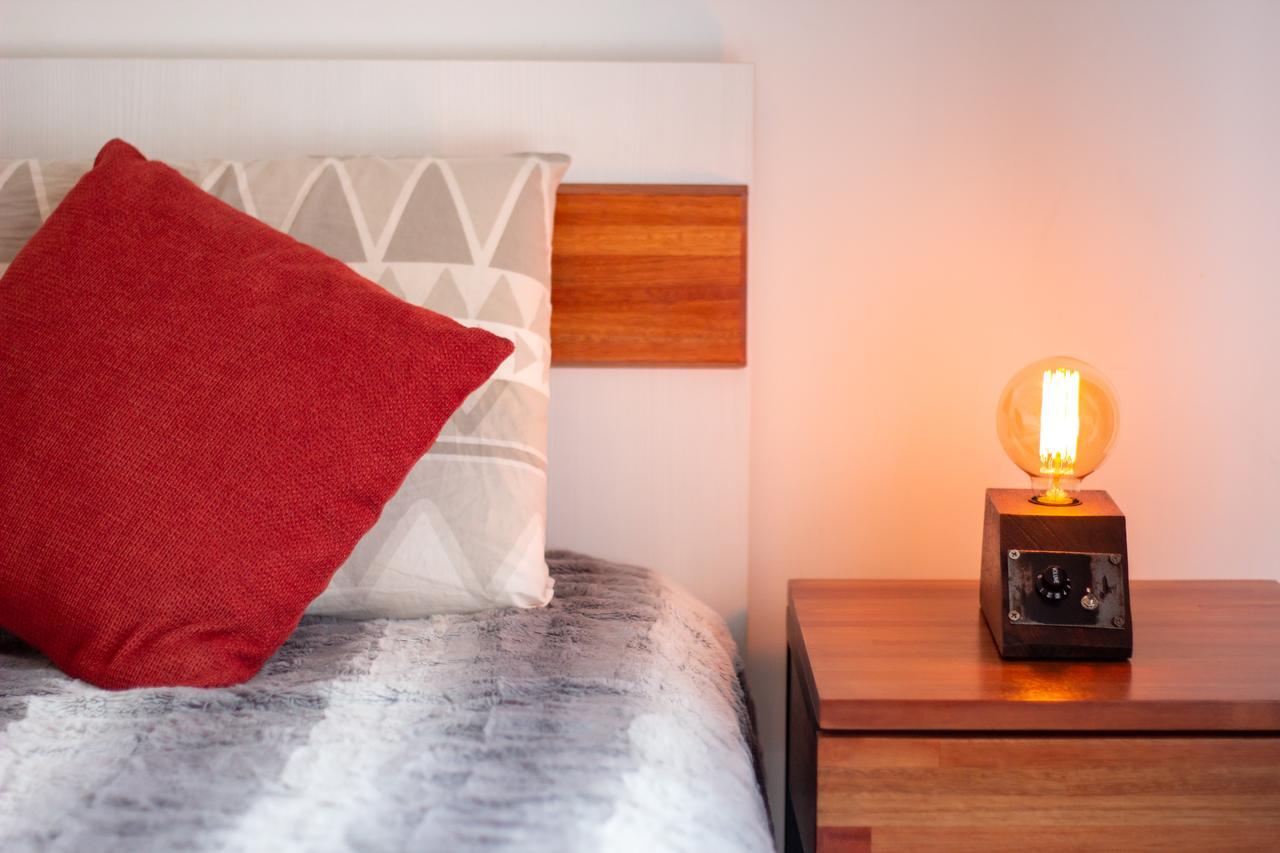 Studio Bldg King Bed