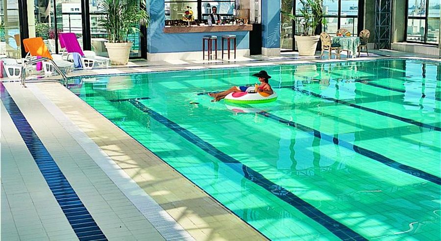 Radisson Victoria Plaza 5*