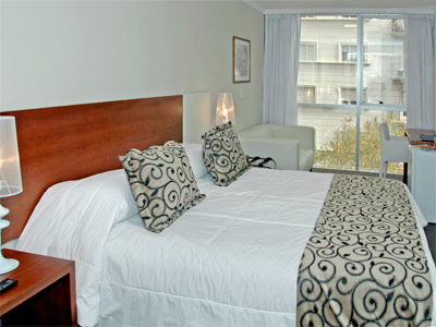 Palm Plaza