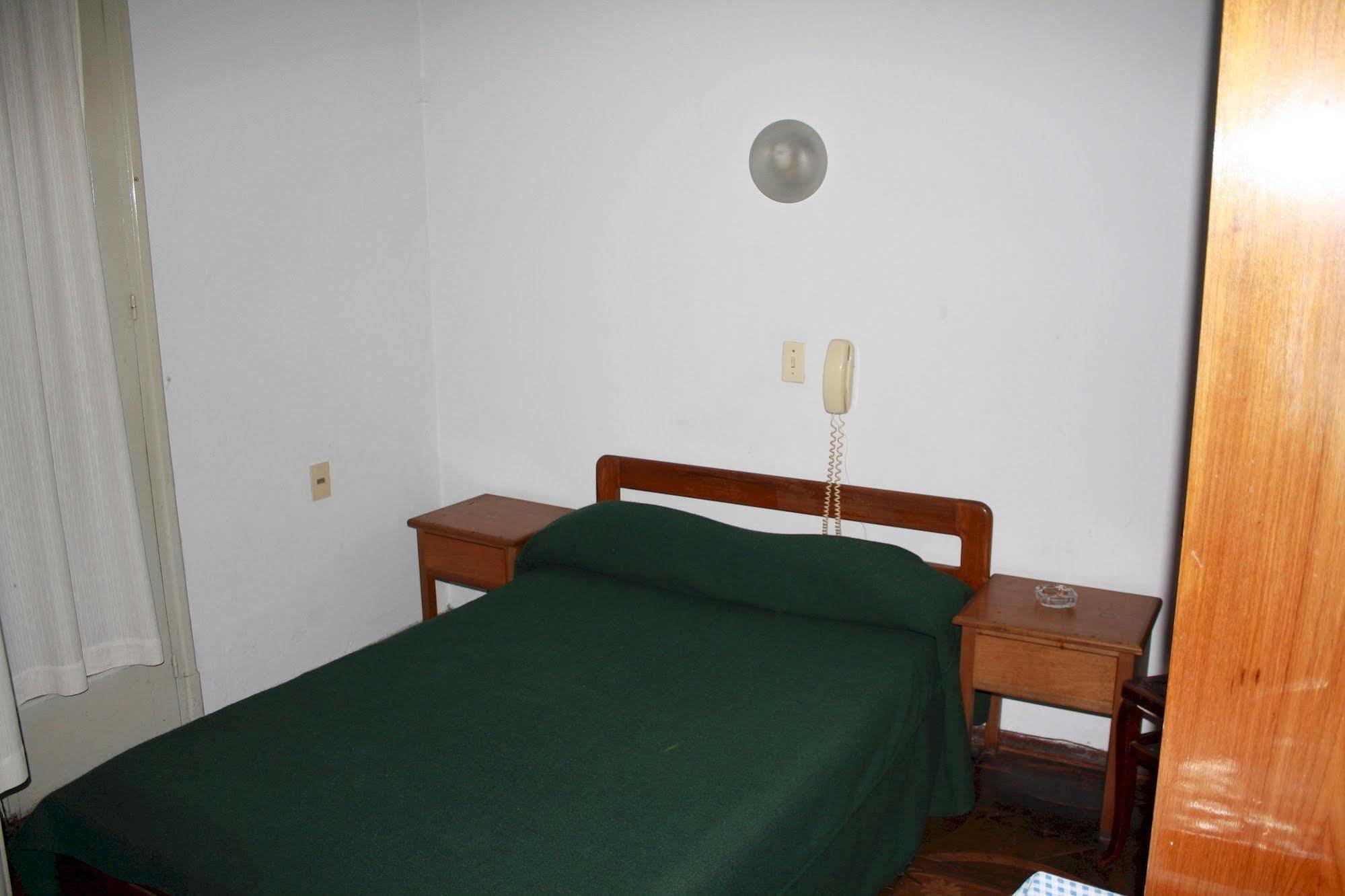 Ideal Hotel