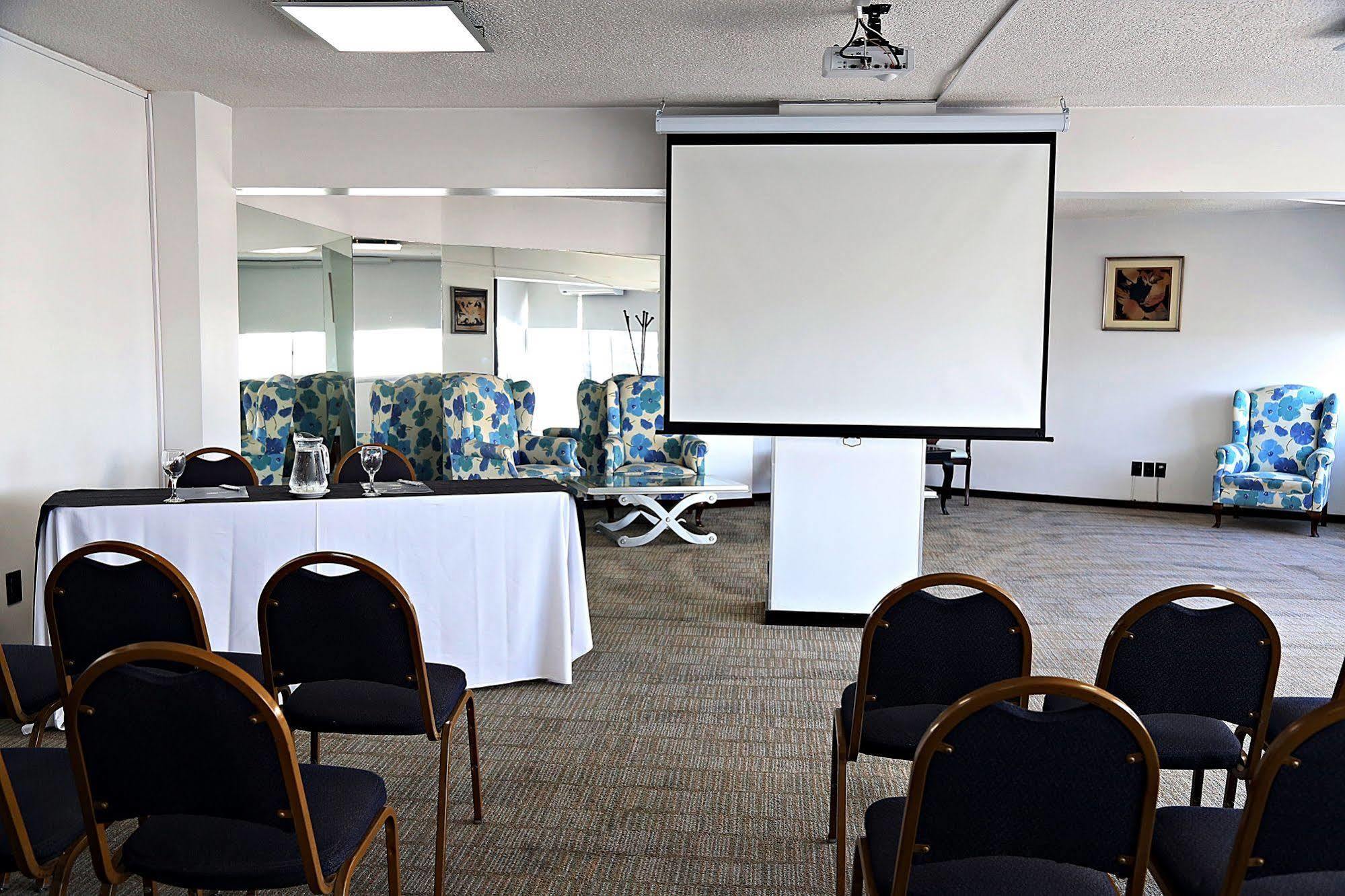Palladium Business 4* Montevideo