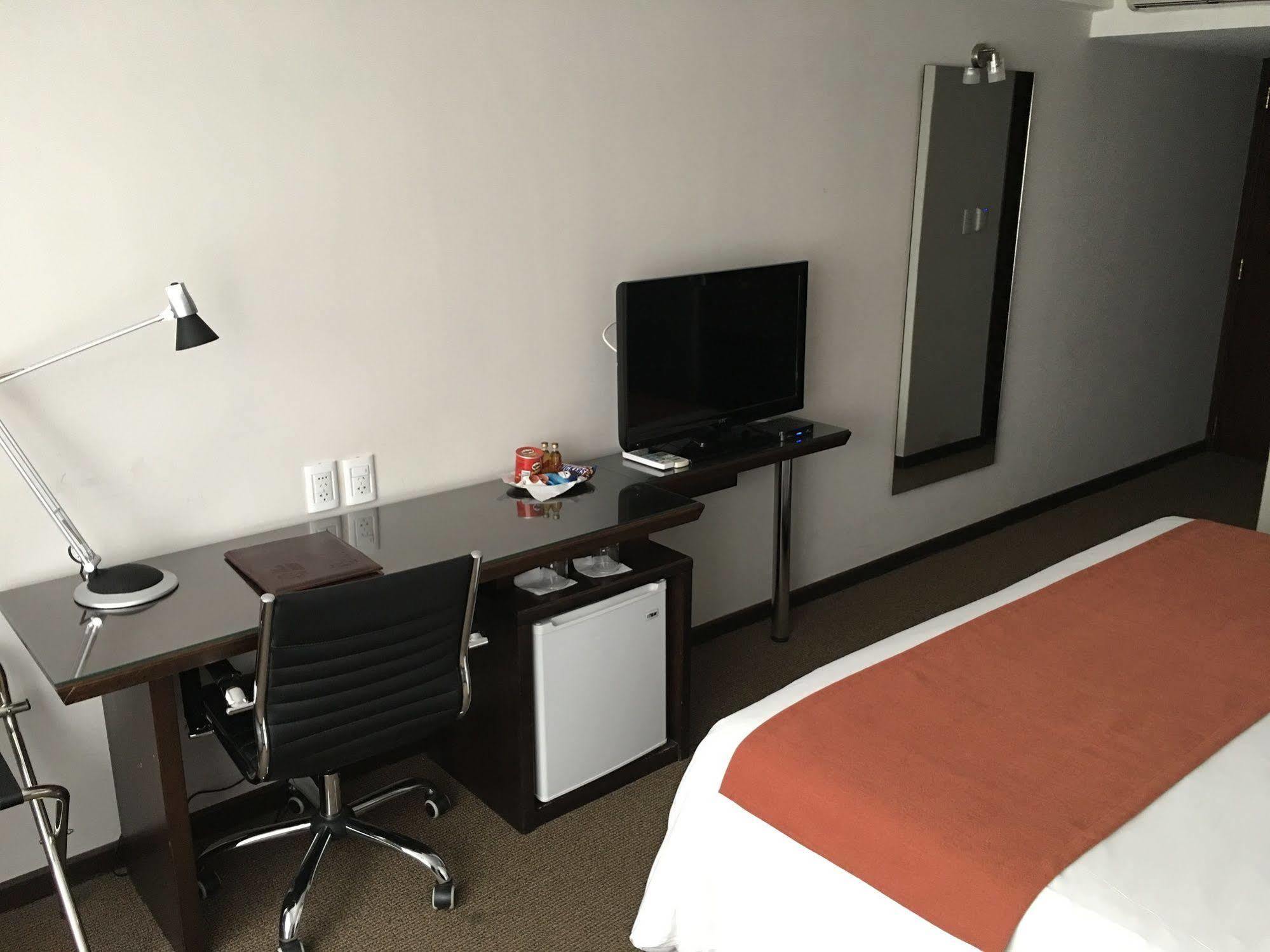 Crystal Tower Hotel Montevideo