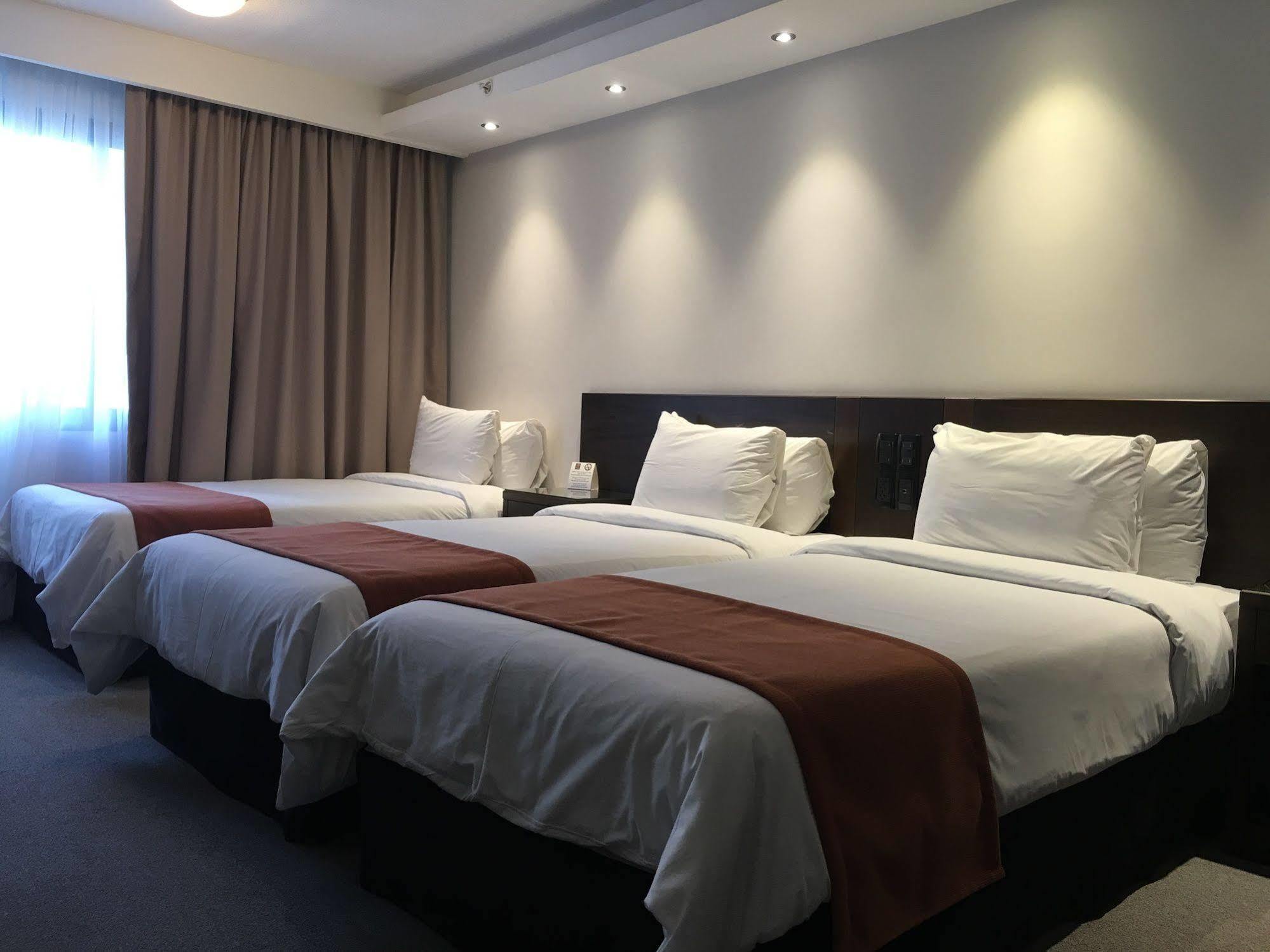 Hotel Crystal Tower 4*