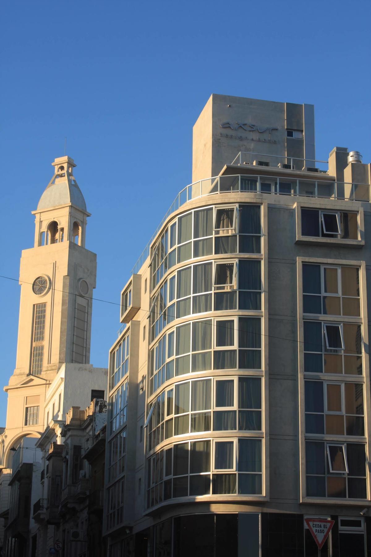 Axsur Design 4* Montevideo
