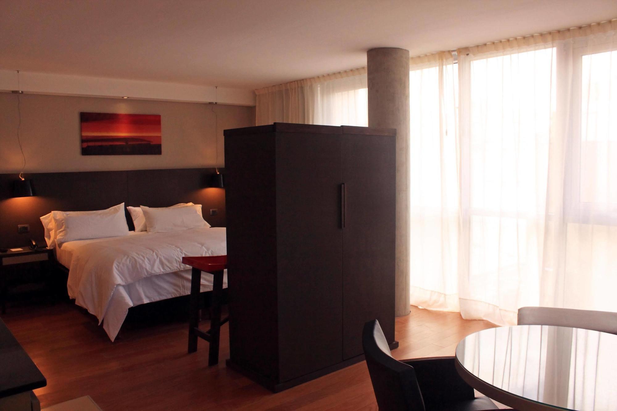 Axsur Design 4* Montevideo