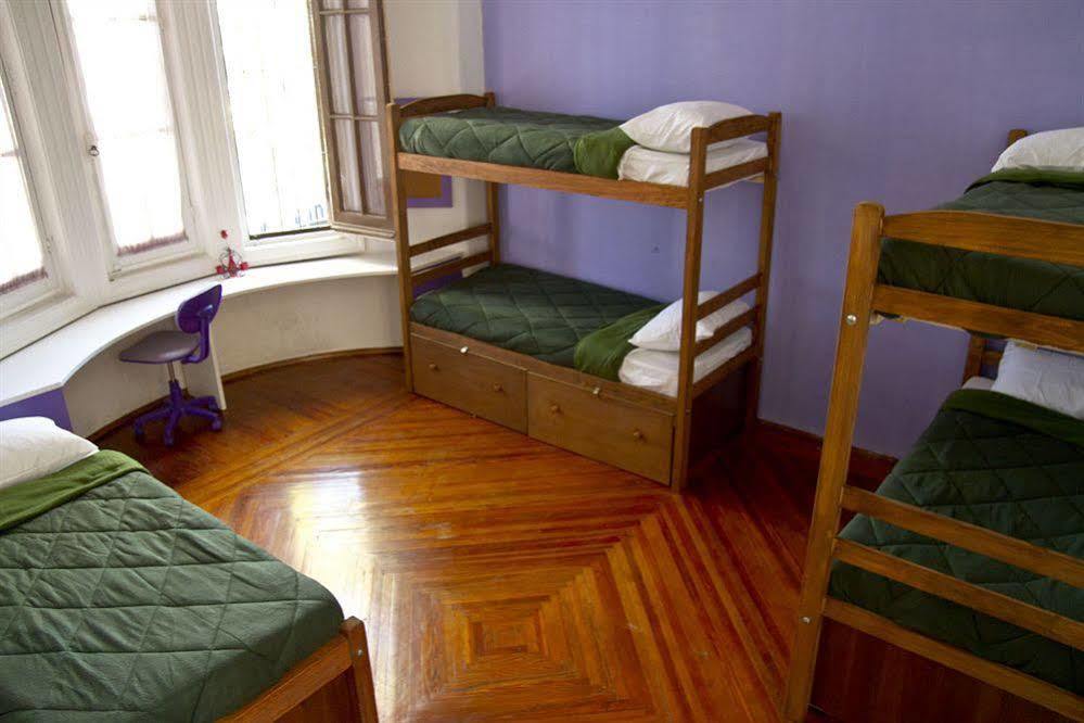 Hostal Ukelele