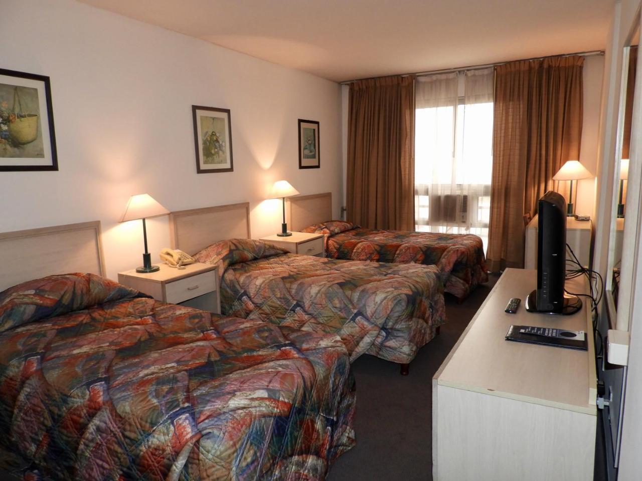 Tres Cruces Hotel 3*
