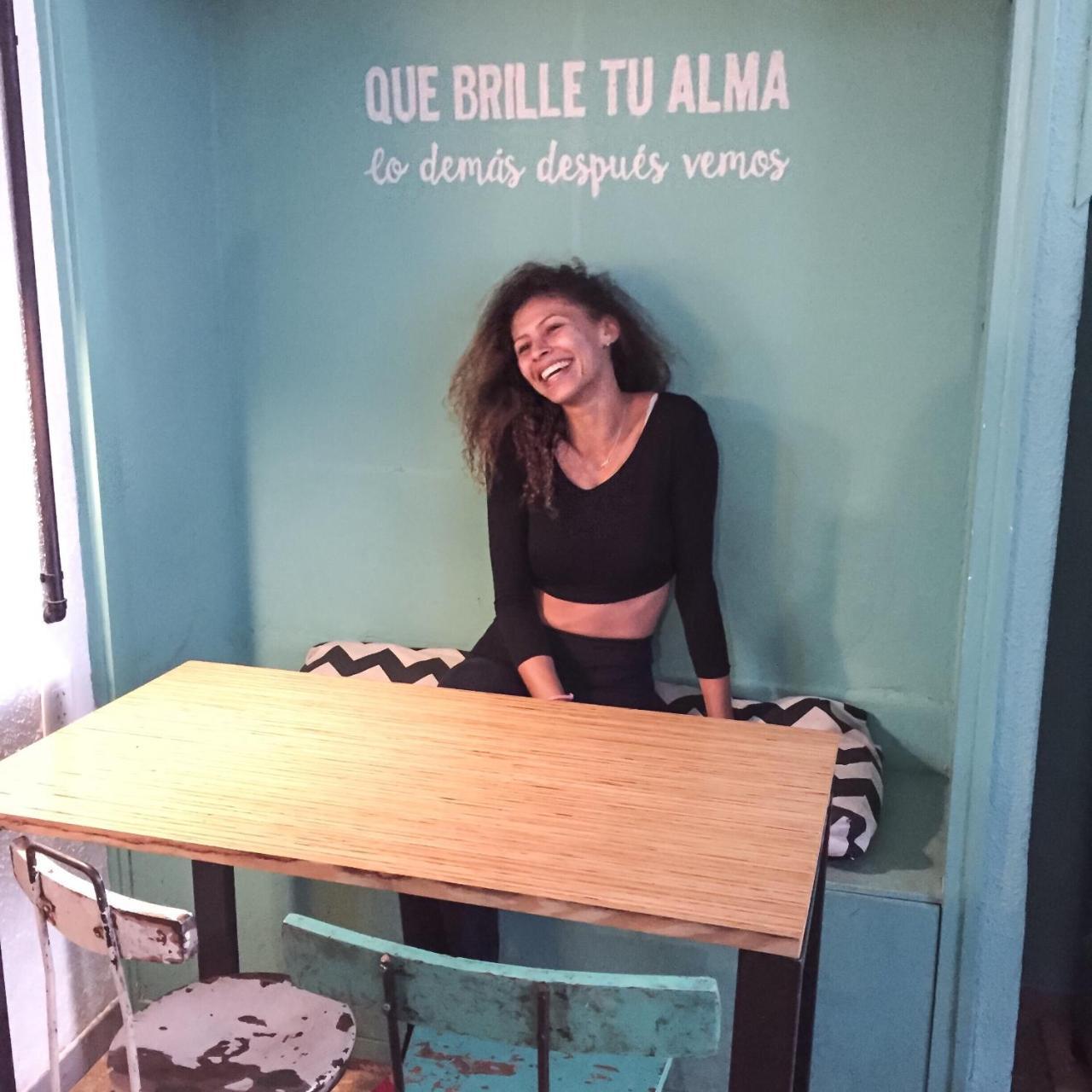 Habemus Hostal