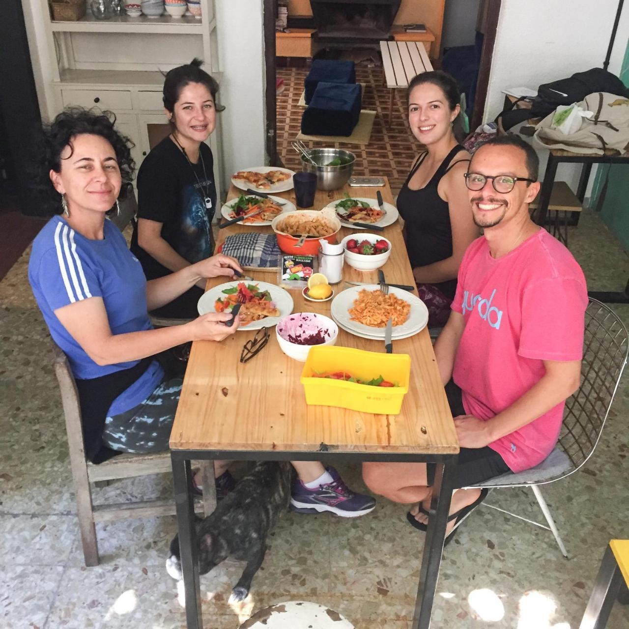 Hostal Habemus