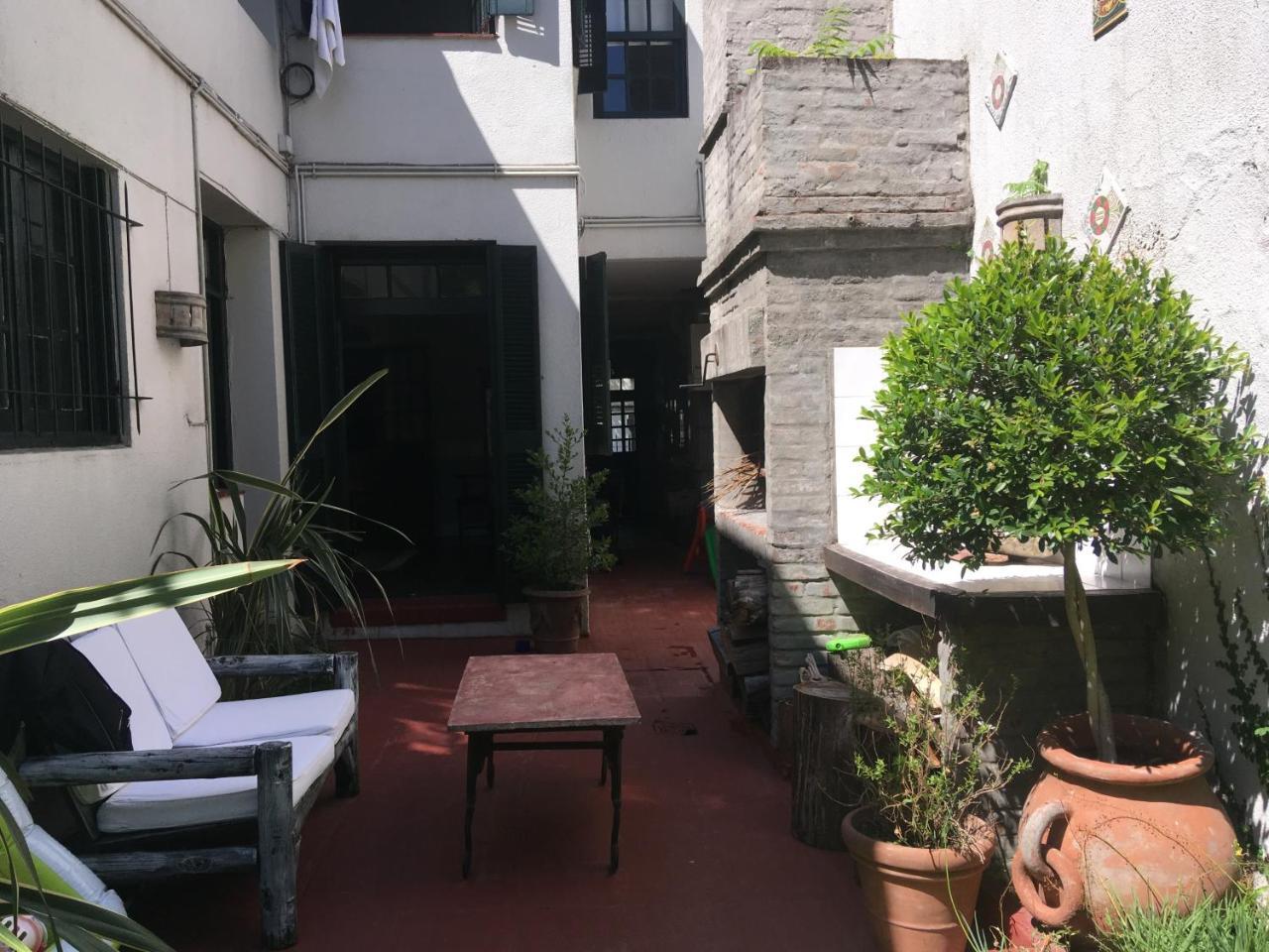 Casona De Estilo Ingles Homestay Montevideo