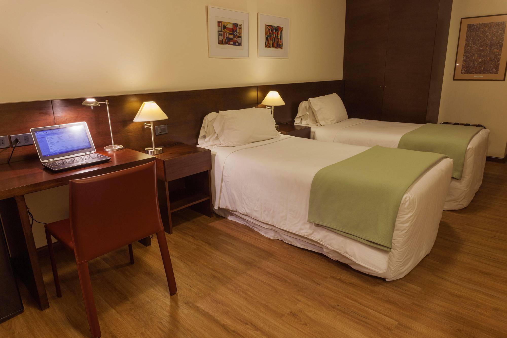 Intercity Hotel