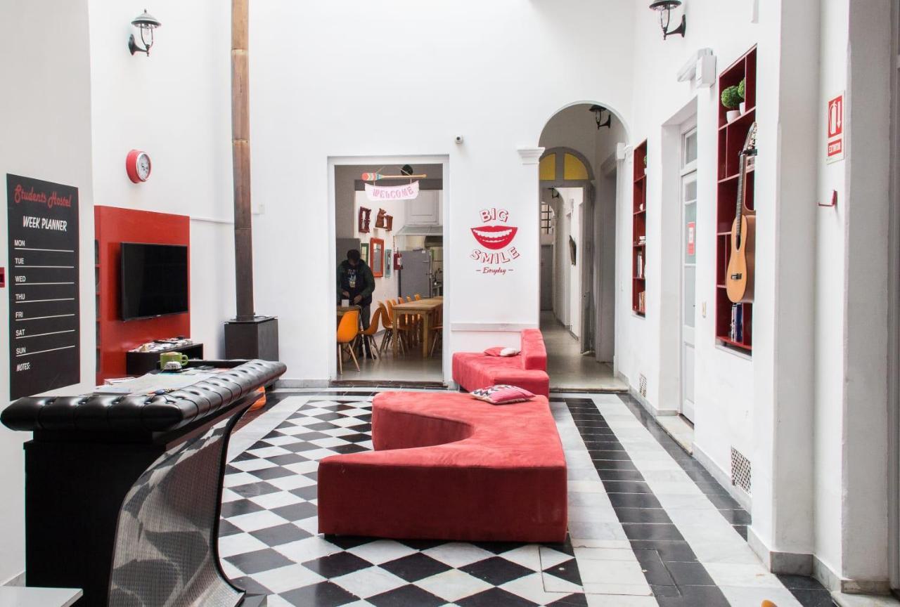 Student's Hostal *
