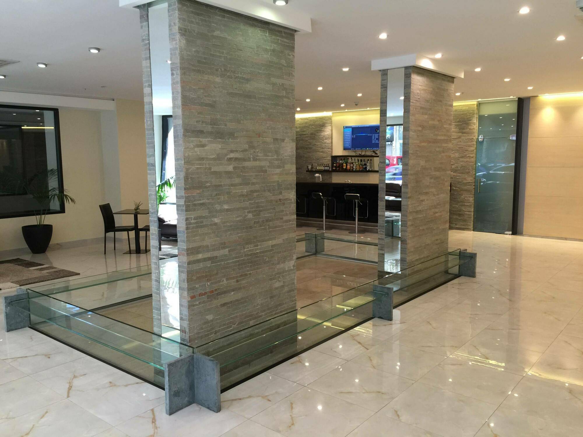 Crystal Tower Hotel 4*