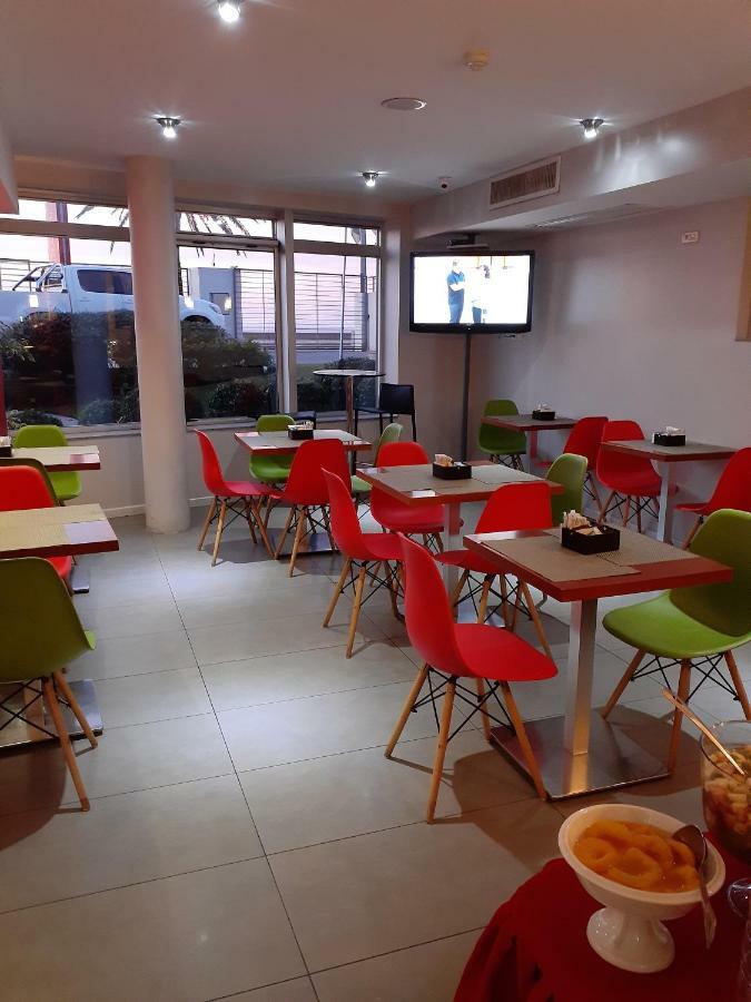 Regency Rambla Design Apartahotel Montevideo