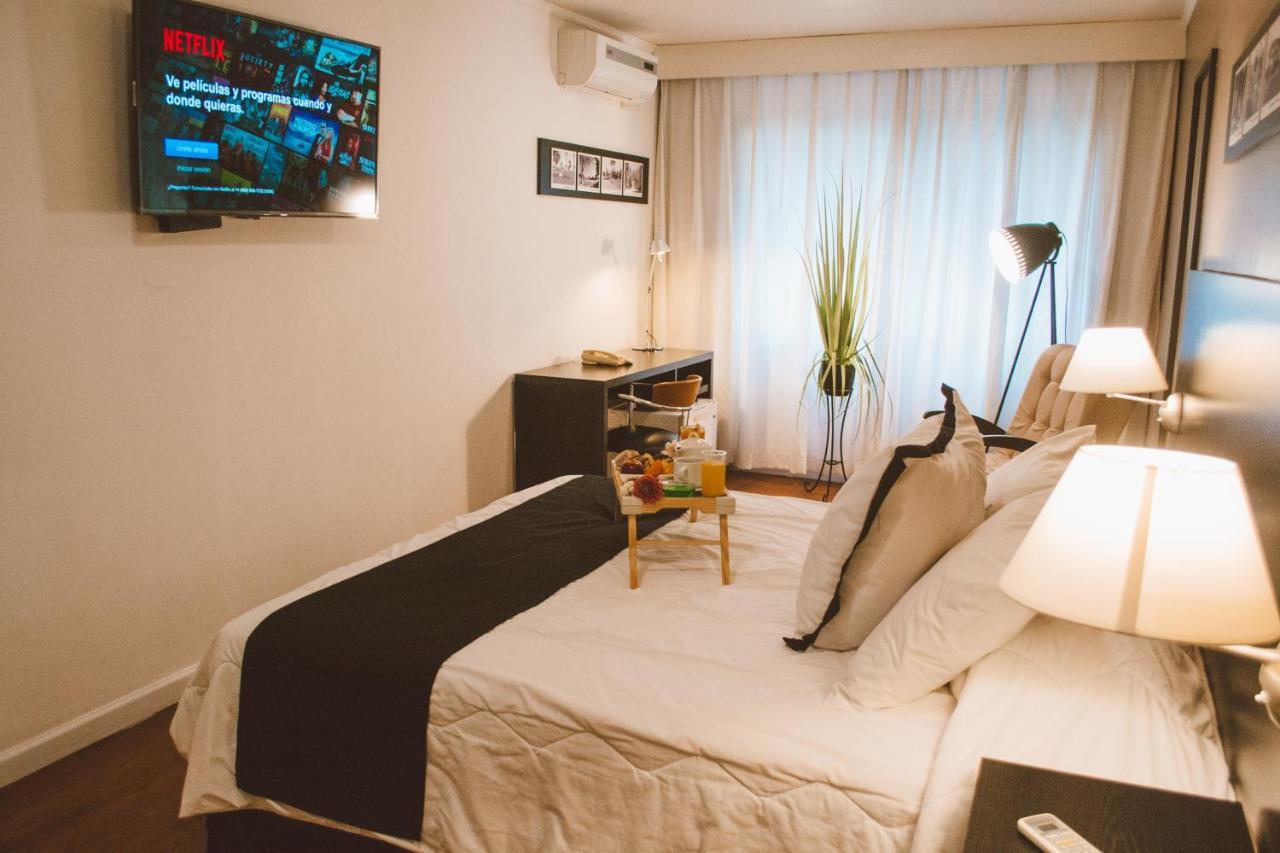 Pocitos Plaza Hotel 4*