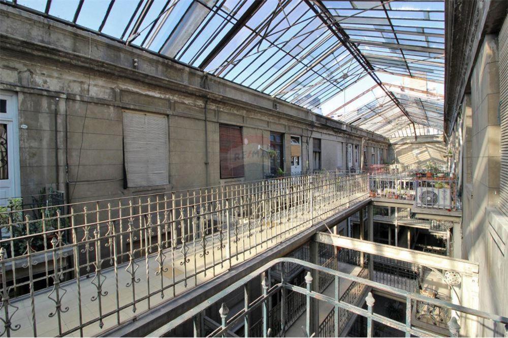 Pensión Apartamento En Edificio Histórico Montevideo