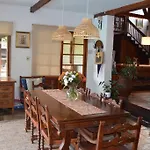 Agradable y espaciosa casa - bungalow con piscina