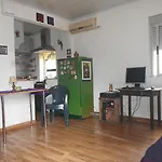 Puerto Del Buceo, Habitacion En Apartamento Compartido