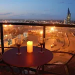 Apartamento Nuevo, Centrico Y Con Vista A La Bahia